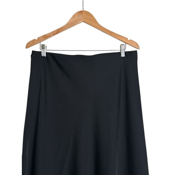 A New Day Women’s Black A-Line Satin Feel Slip Midi Skirt Elastic Waist Large - Picture 7 of 9